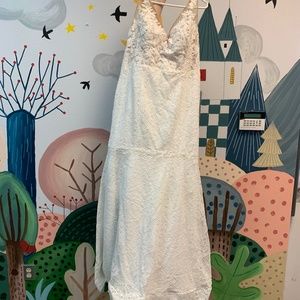 NWT David’s Bridal Wedding Dress - 16W